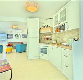 4 bedroom villa with pool near Sveti Lovrec, sleeps 8